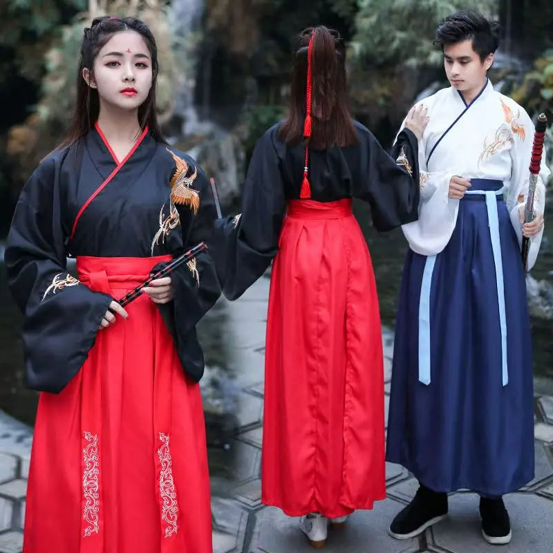 Hanfu Céleste haut blanc et jupe bleu marine