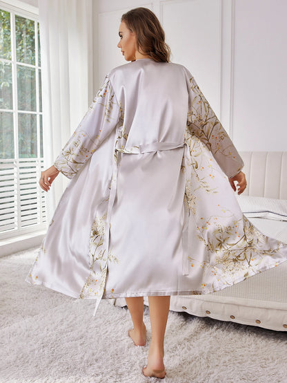kimono japonais blanc motifs floraux dorés