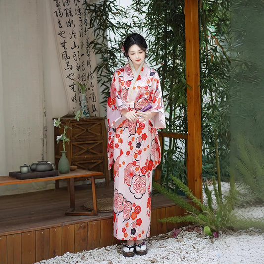 Yukata léger en polyester à motifs floraux japonais